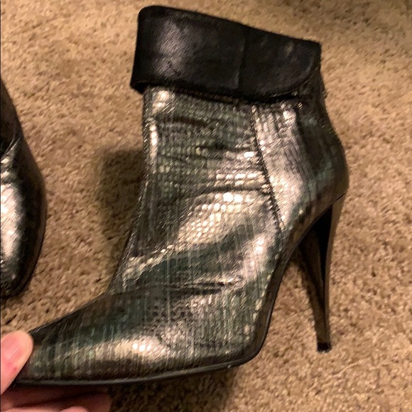 Awesome booties! - Picture 2 of 8